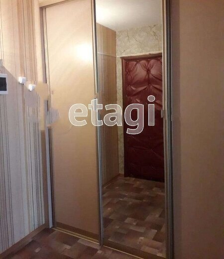 квартира г Омск ул Индустриальная 6 фото 3