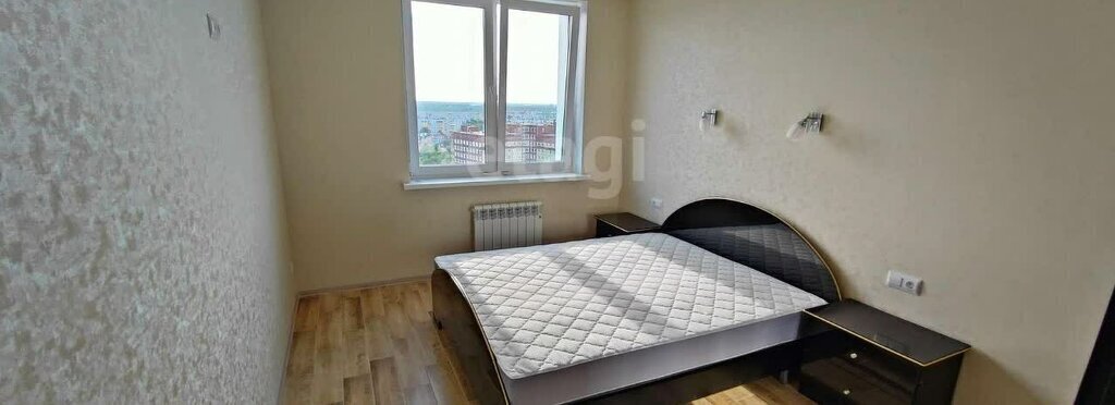 квартира г Омск б-р М.М.Кузьмина 13 фото 4