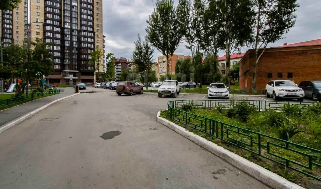 квартира г Тюмень ул Первомайская 44 фото 18