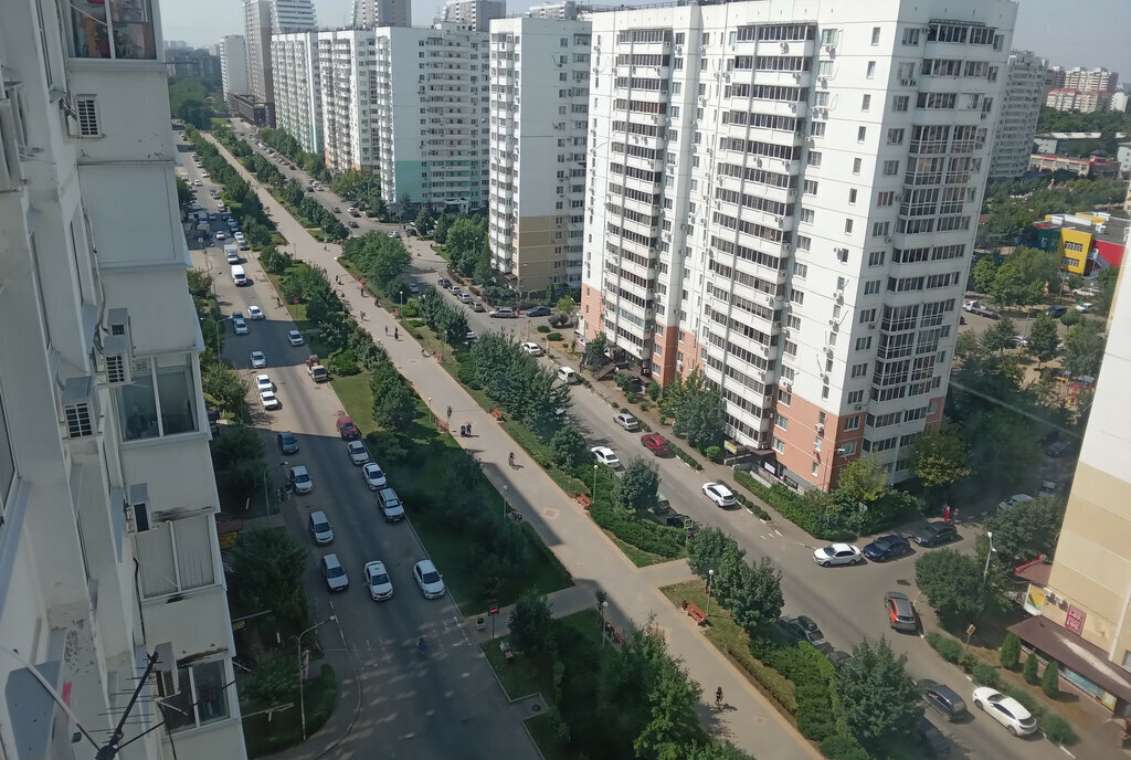 квартира г Краснодар р-н Прикубанский микрорайон «Московский» 10 улица имени Николая Семеновича Котлярова фото 12