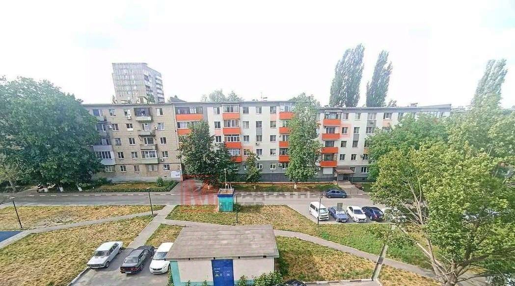 квартира г Старый Оскол микрорайон Лебединец 11 фото 4