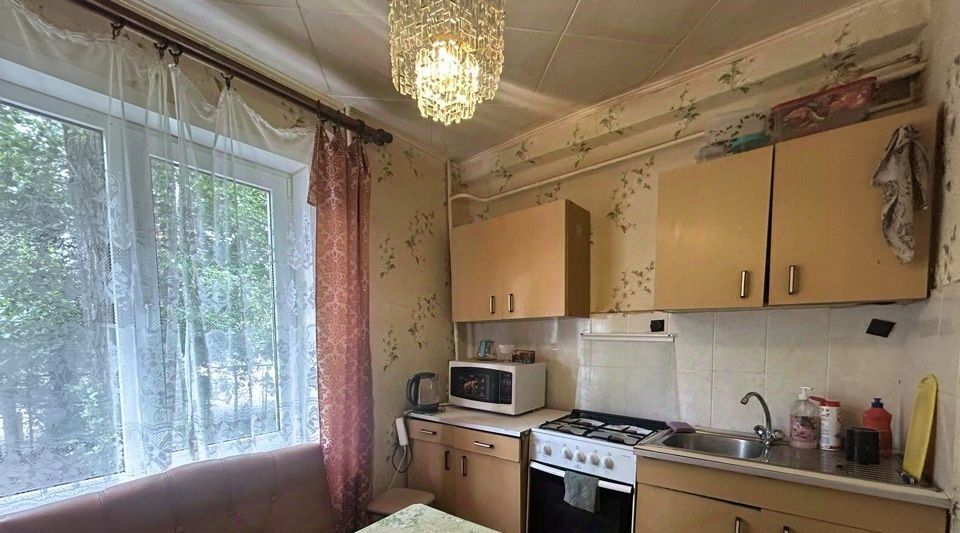 квартира г Оренбург р-н Дзержинский ул Братская 1а фото 8
