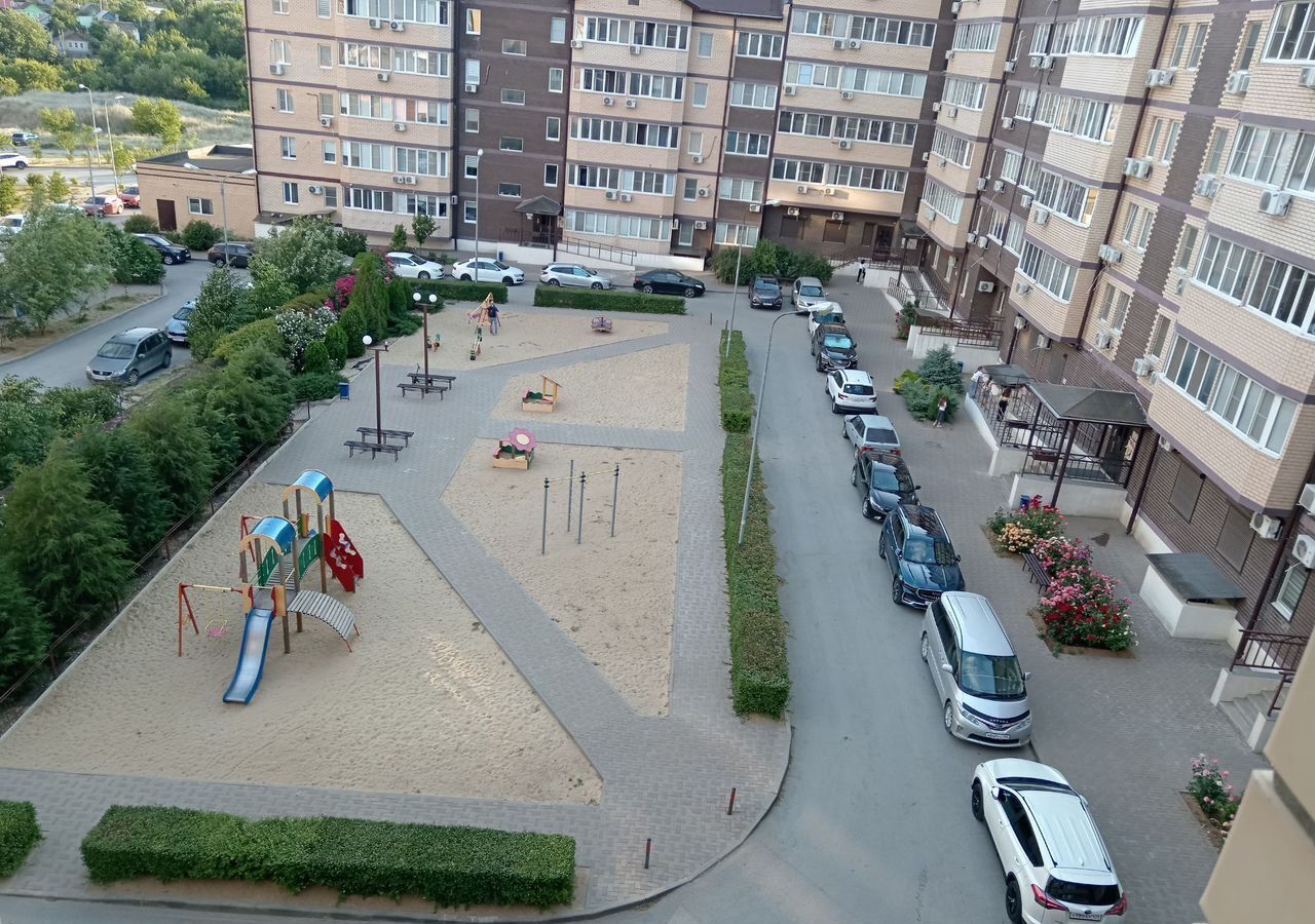 квартира г Волгоград р-н Дзержинский ул им. Покрышкина 6 фото 10