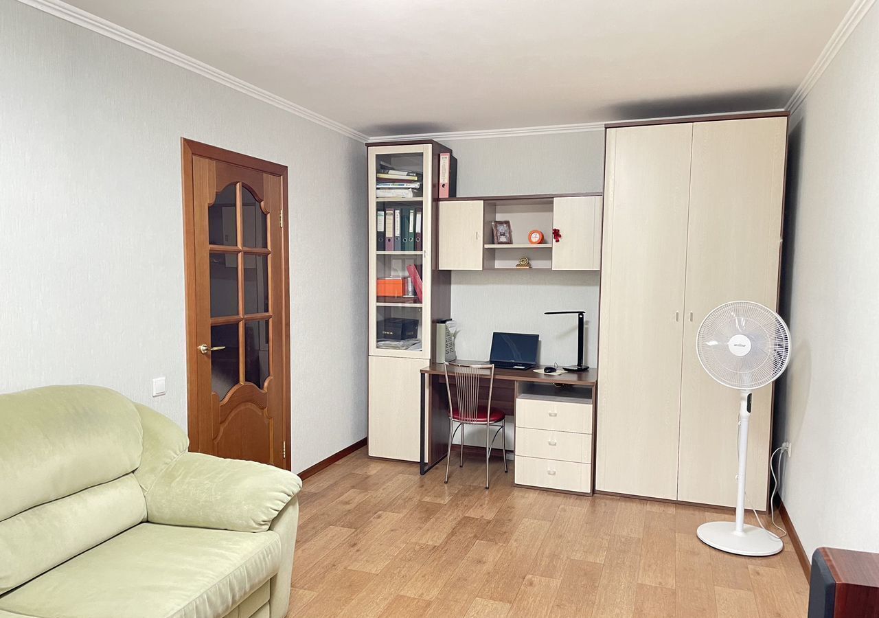 квартира г Тольятти р-н Автозаводский 4-й квартал б-р Курчатова 4 фото 2