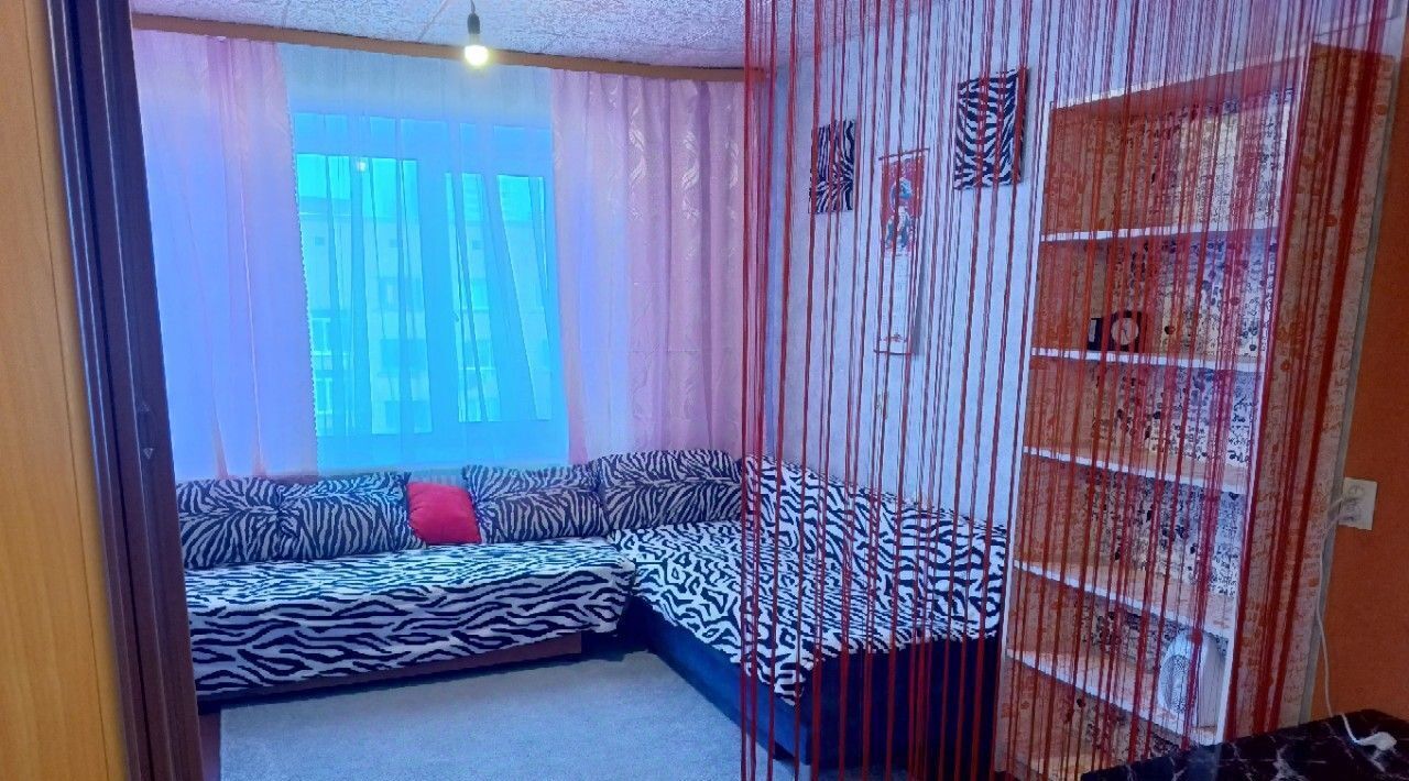 комната г Омск р-н Кировский ул Звездная 2а фото 1