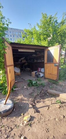 гараж р-н Свердловский ул Лесопильщиков 132 фото