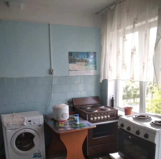 комната г Красноярск р-н Центральный ул Ады Лебедевой 12 фото 5