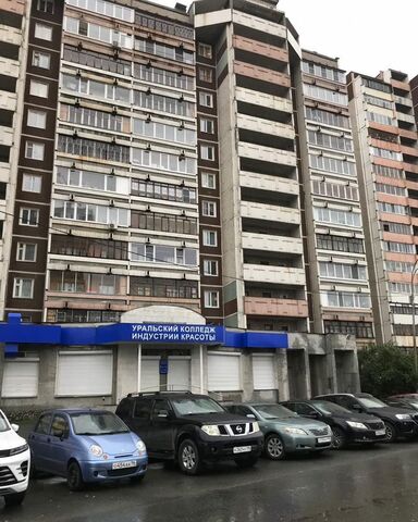 р-н Верх-Исетский ул Викулова 61к/2 фото