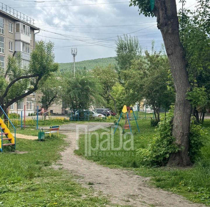 квартира г Красноярск р-н Свердловский ул 60 лет Октября 39 фото 7