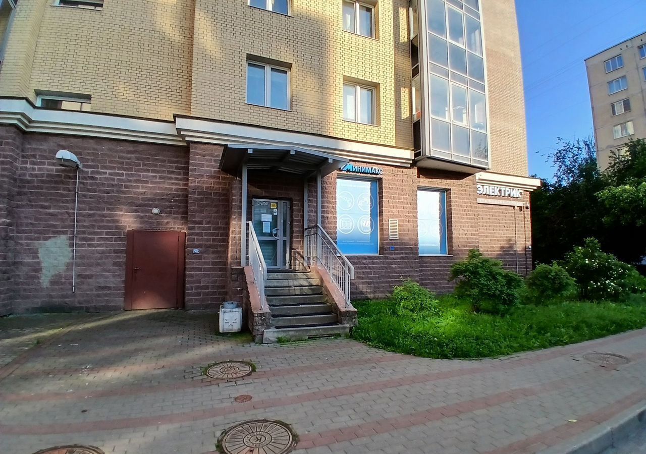 торговое помещение г Санкт-Петербург метро Улица Дыбенко р-н Невский пр-кт Большевиков 11к/2 фото 2