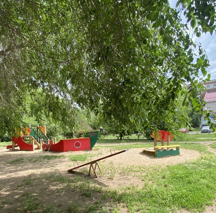 квартира г Омск р-н Кировский ул Дмитриева 4к/2 фото 13