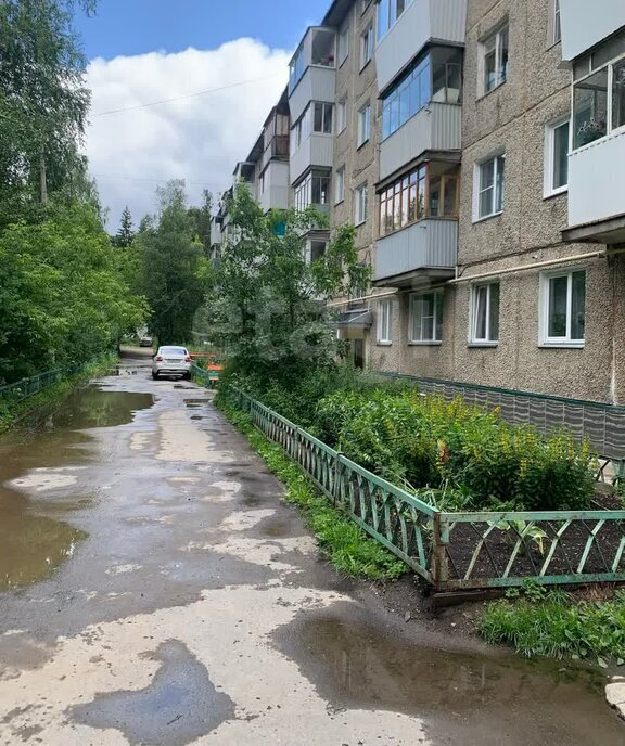 квартира г Златоуст 3-й микрорайон проспекта имени Ю. А. Гагарина, 18 фото 13