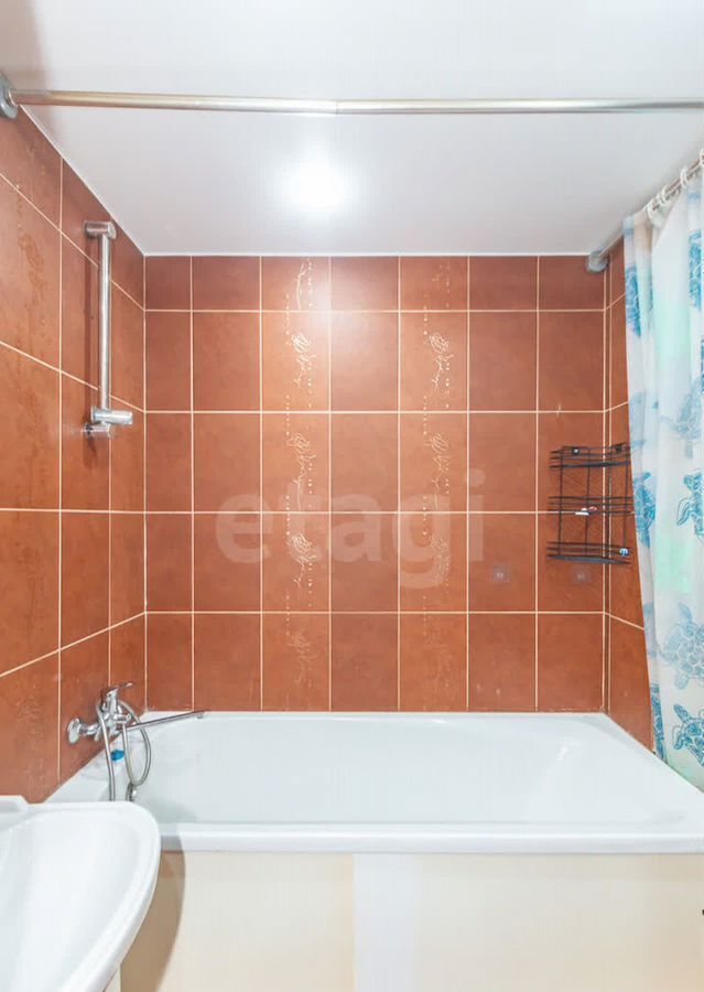 квартира г Омск р-н Кировский ул Дианова 22 фото 27