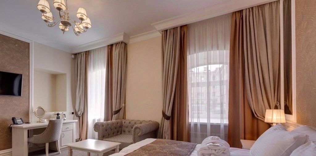 комната г Санкт-Петербург метро Адмиралтейская наб Реки Мойки 86/88 фото 1