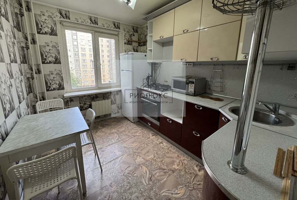 квартира г Челябинск ул Часовая 7 фото 1