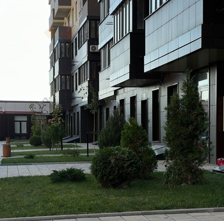 квартира г Краснодар р-н Прикубанский ул им. Героя Ростовского 8к/3 фото 3