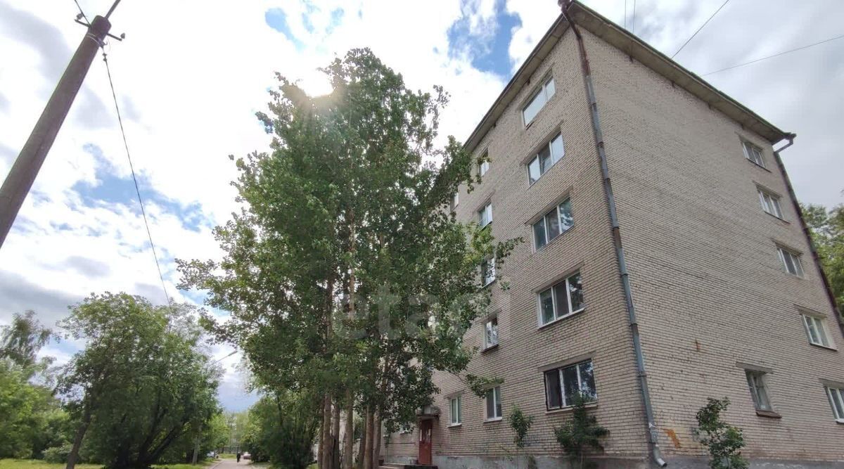 квартира г Новодвинск ул 50-летия Октября 46к/1 фото 16