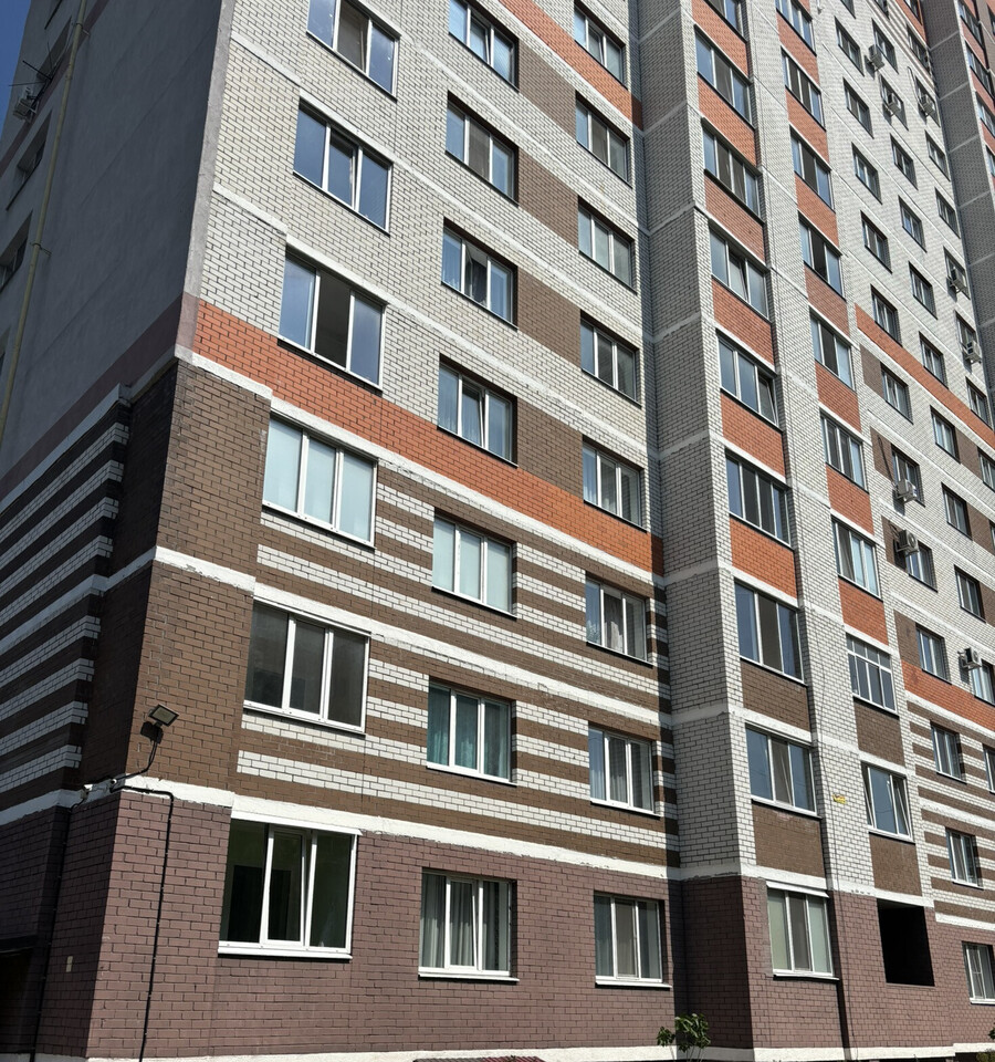 квартира г Брянск р-н Володарский ул Энгельса 3 фото 1