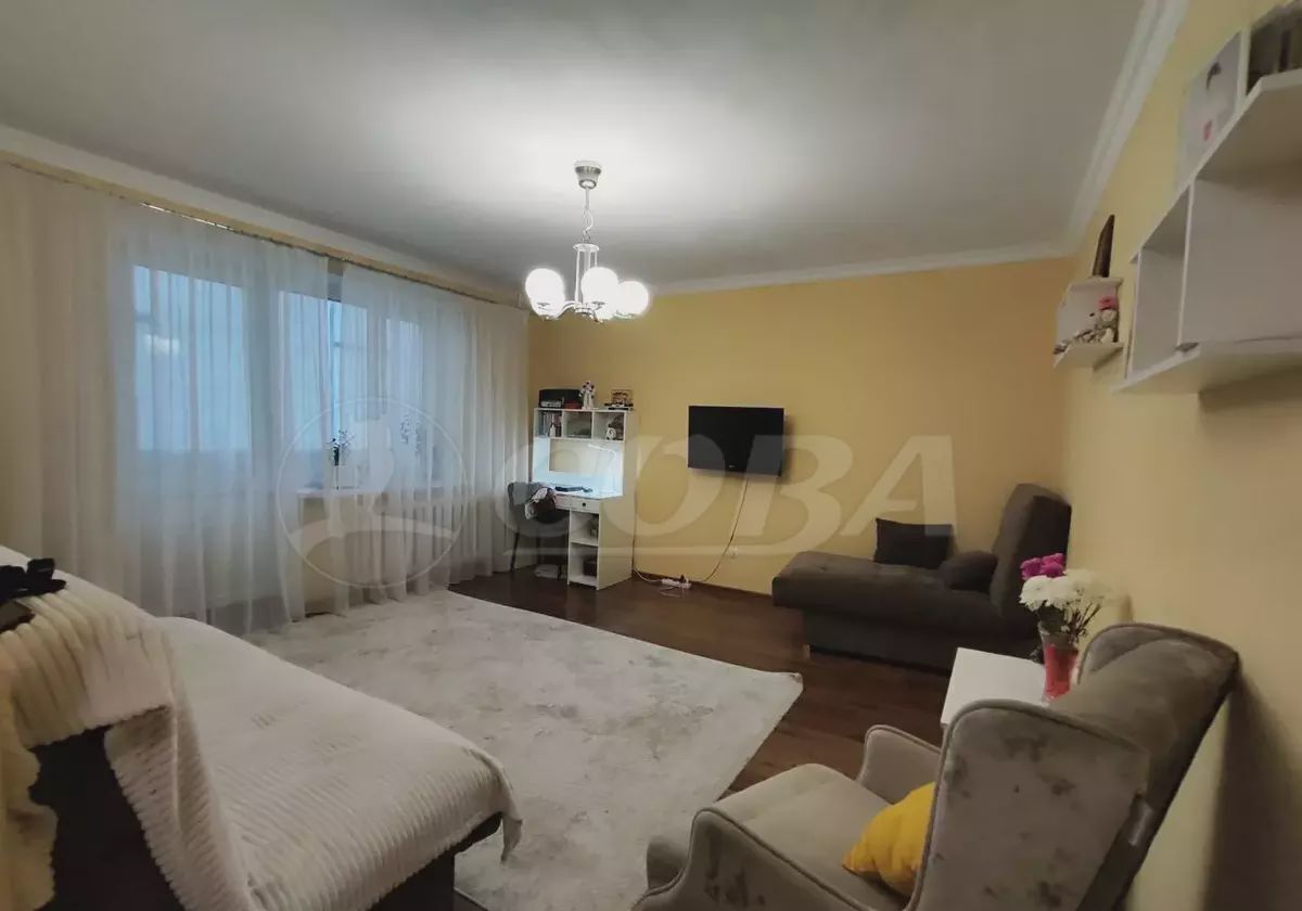 квартира г Тобольск мкр-н 7А, 4 фото 2
