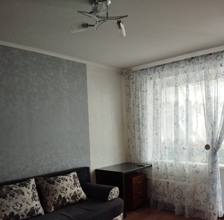 квартира г Тольятти р-н Автозаводский 16 квартал ул Тополиная 30 фото 4