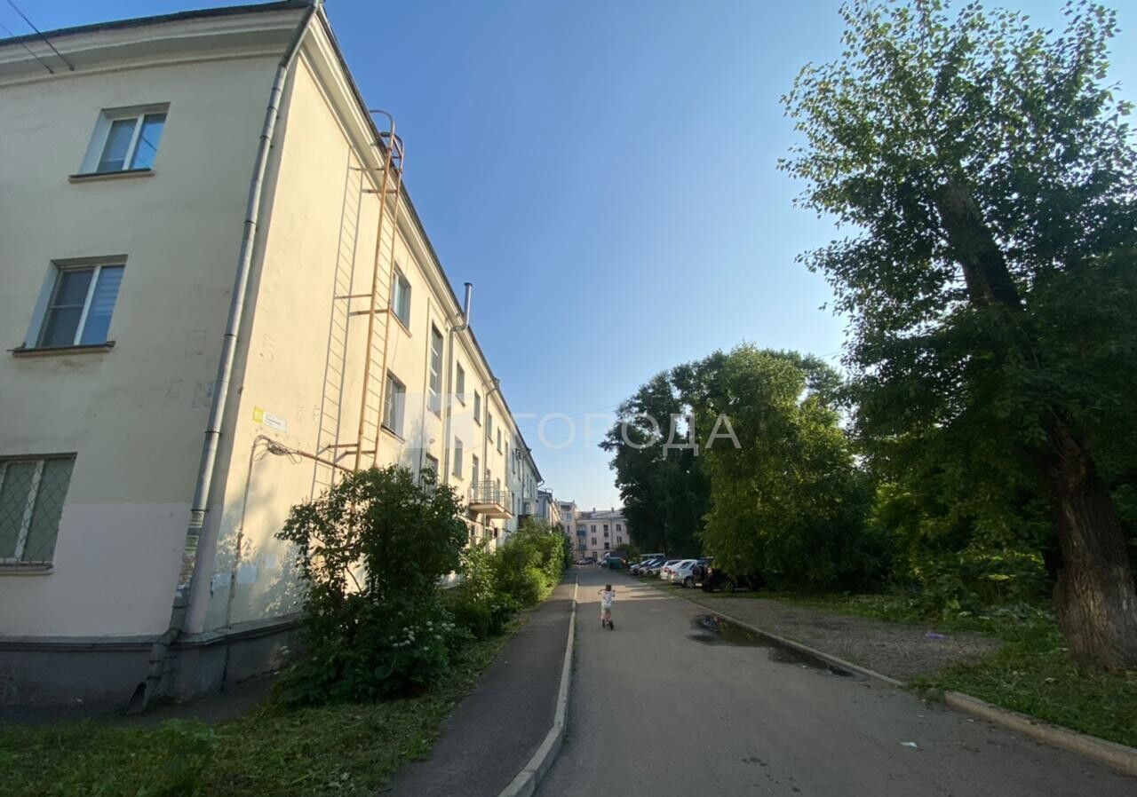 квартира г Новокузнецк р-н Центральный пр-кт Строителей 65 Кемеровская обл. — Кузбасс фото 24