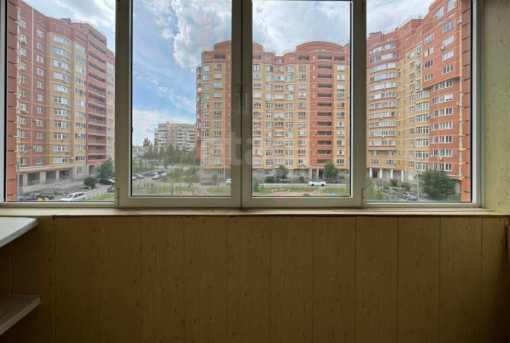 квартира г Оренбург р-н Ленинский ул Салмышская 43а фото 16