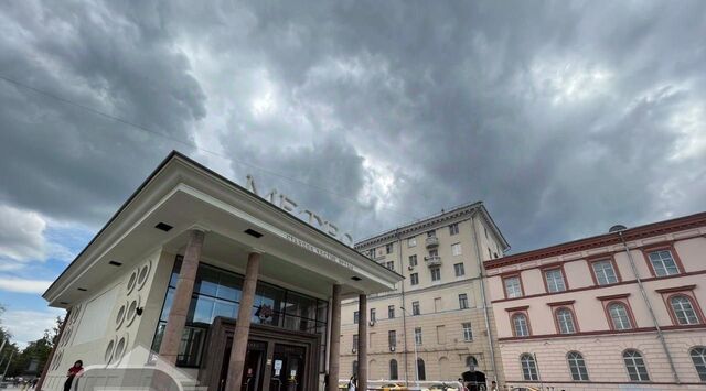 метро Чистые пруды Бауманка б-р Чистопрудный 2 фото