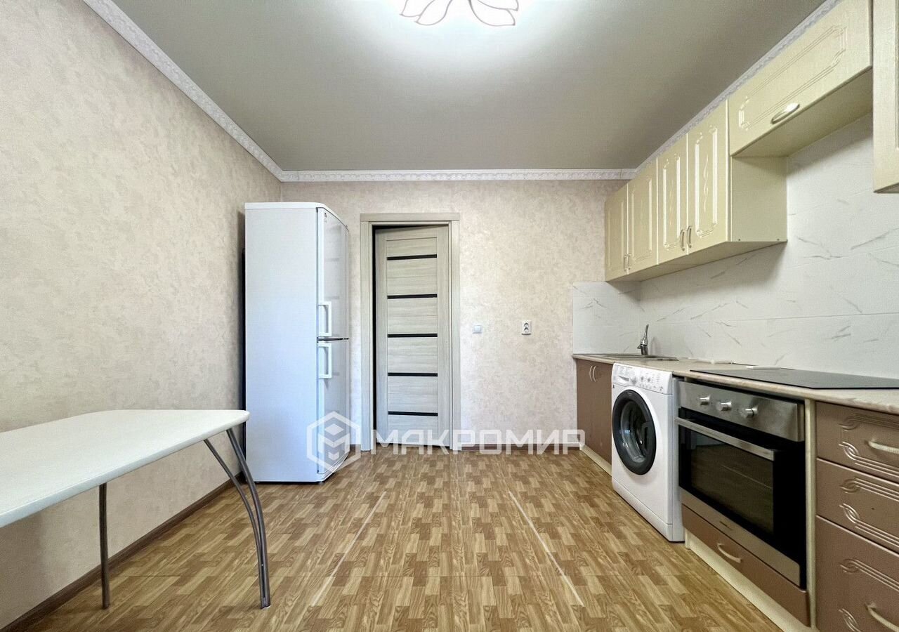 квартира г Брянск р-н Володарский ул Клары Цеткин 10б фото 3