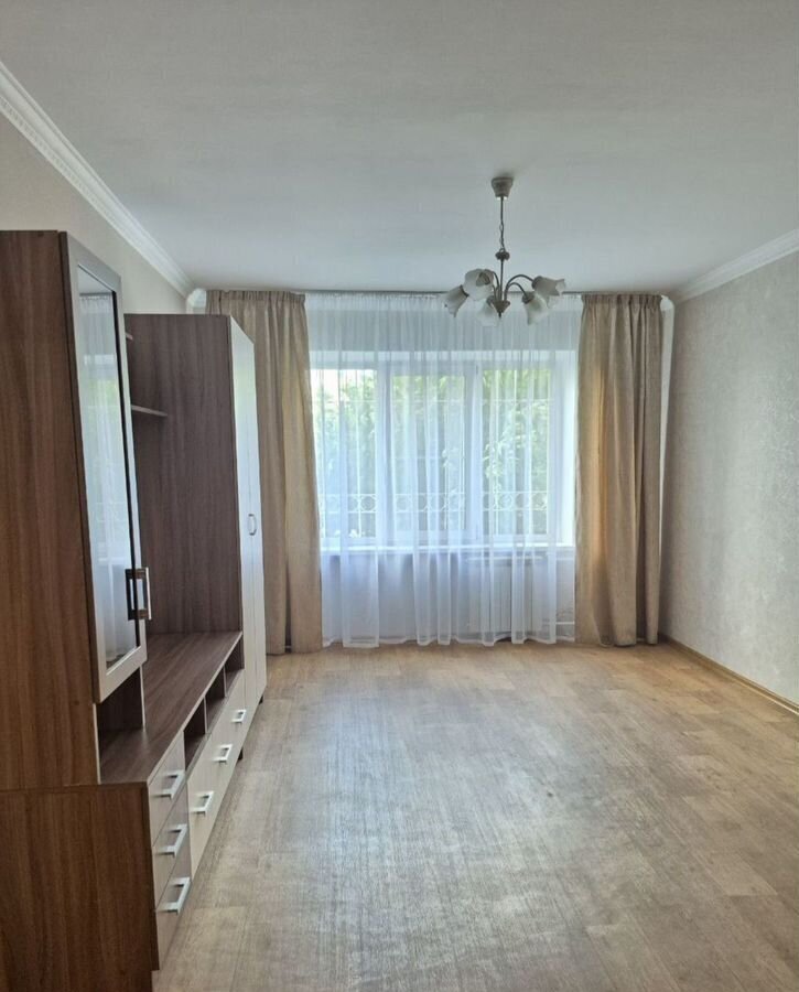 квартира г Омск р-н Кировский ул Дмитриева 1/3 Кировский АО фото 9