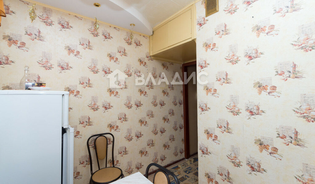 квартира г Тобольск мкр 7а 36б фото 8