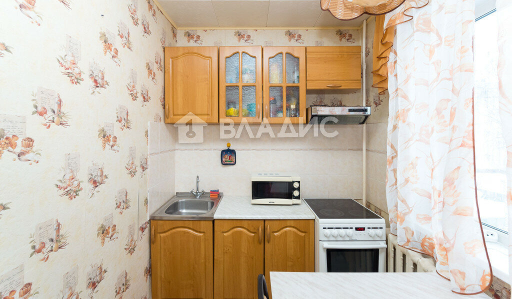квартира г Тобольск мкр 7а 36б фото 7