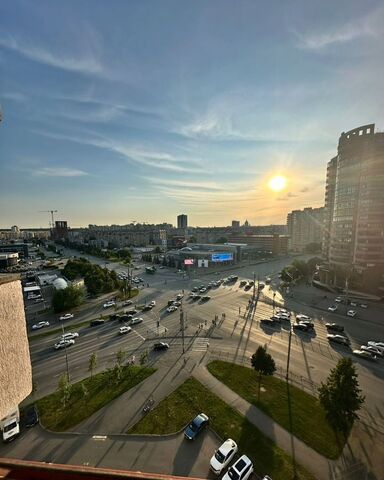 р-н Калининский ул Братьев Кашириных 131б фото