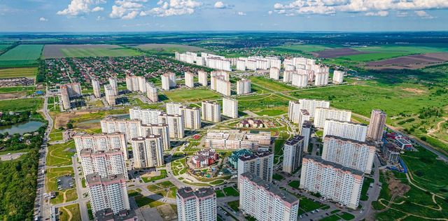 г Ростов-на-Дону р-н Октябрьский Суворовский ул Уланская 17с/3 фото