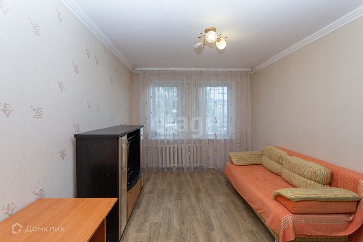 квартира г Тобольск 8-й микрорайон, 25, Тобольский район фото 1