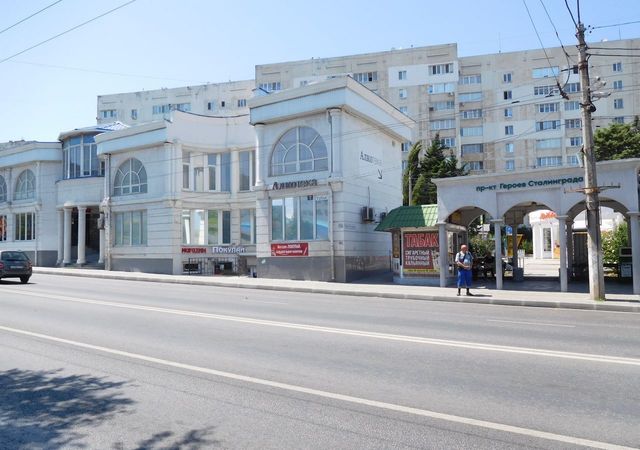 торговое помещение дом 35а Крым фото