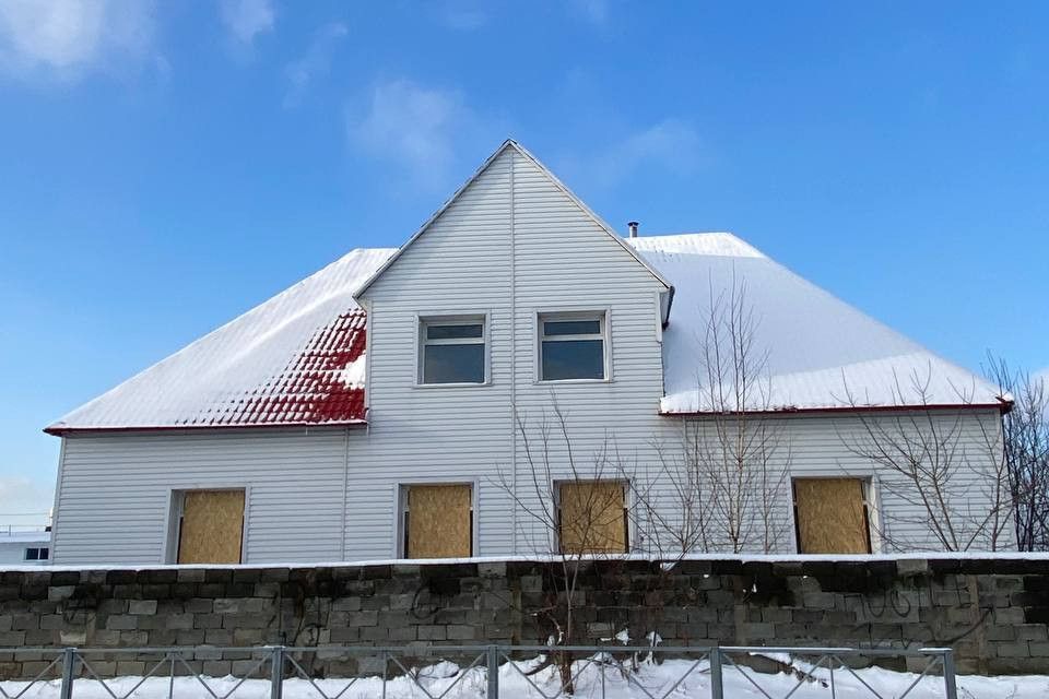 дом г Березовский Берёзовский городской округ, Школьная улица, 2А фото 1