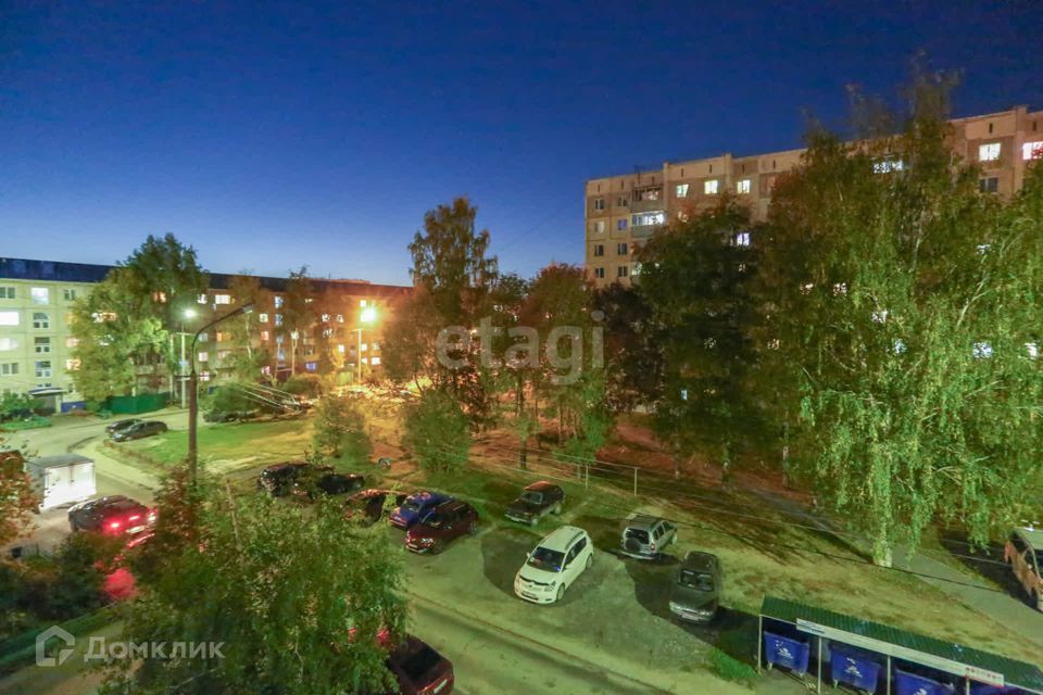 квартира г Тобольск мкр 7а 13 Тобольский район фото 8