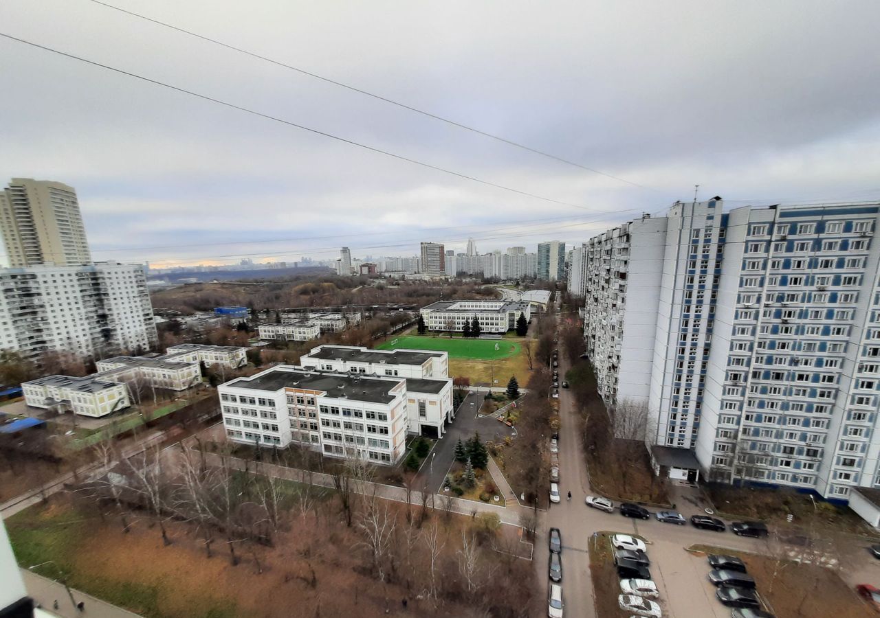 квартира г Москва метро Крылатское б-р Осенний 12к/2 фото 16